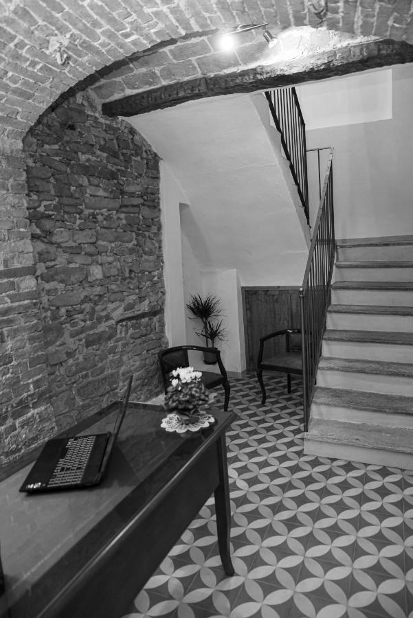 L'Acino Apartman Canelli Kültér fotó