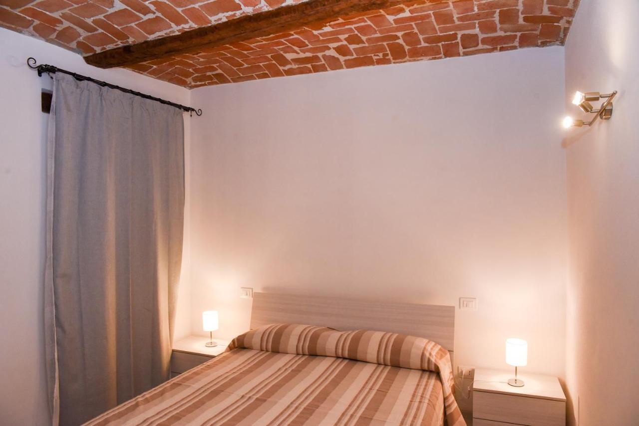 L'Acino Apartman Canelli Kültér fotó